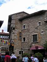 Perouges, Place du tilleul, Maison medievale (2)